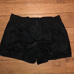 Lace shorts